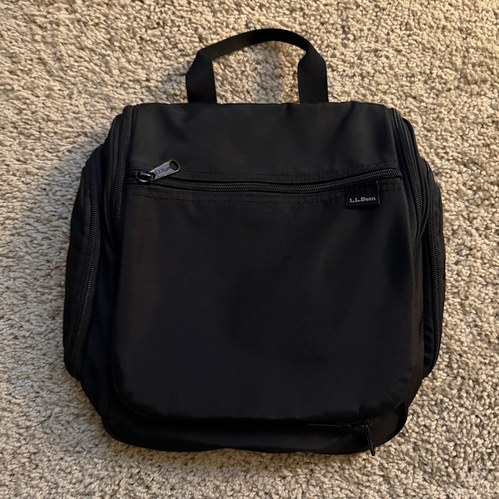 L.L.Bean Personal Organizer Hanging Toiletry Bag – Black